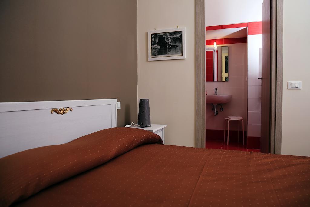 74 Crescenzio House Hotel Róma Szoba fotó
