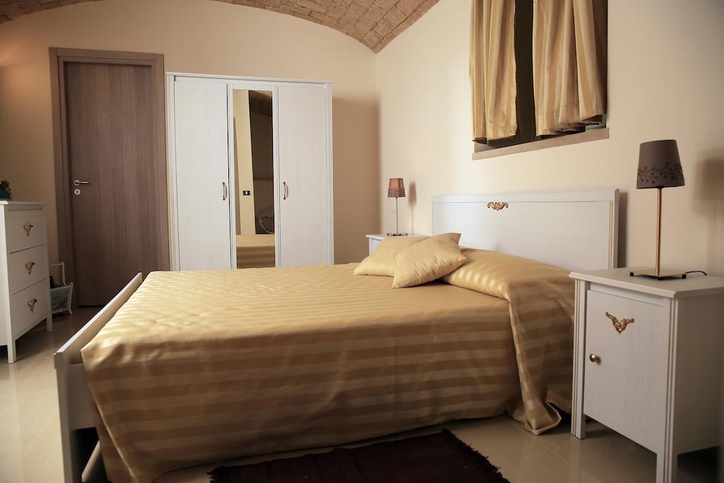 74 Crescenzio House Hotel Róma Szoba fotó